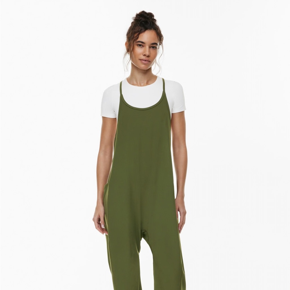 Aritizia golden butter breakaway jumpsuit